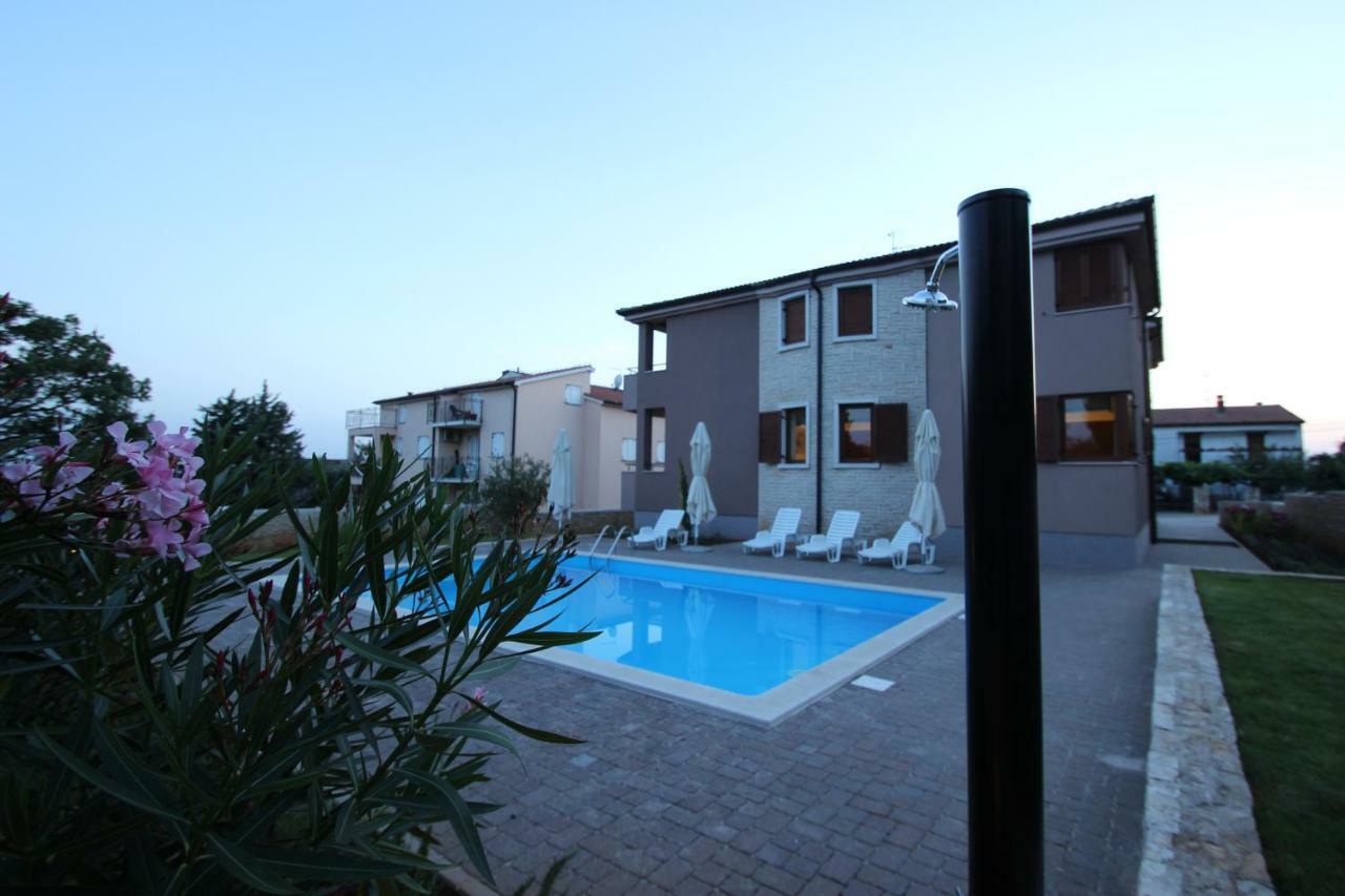 Villa Dora Vabriga Tar-Vabriga ภายนอก รูปภาพ
